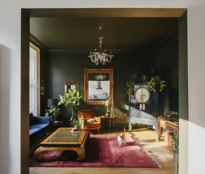 Alteration of a New Town Edinburgh apartment. A new contemporary kitchen is open plan to living room. Calum Duncan Architects Edinburgh. Energy improvements using low carbon low toxicity natural materials.